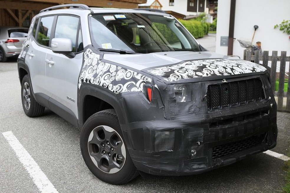 Jeep Renegade reestilizado (Foto: Automedia) — Foto: Auto Esporte