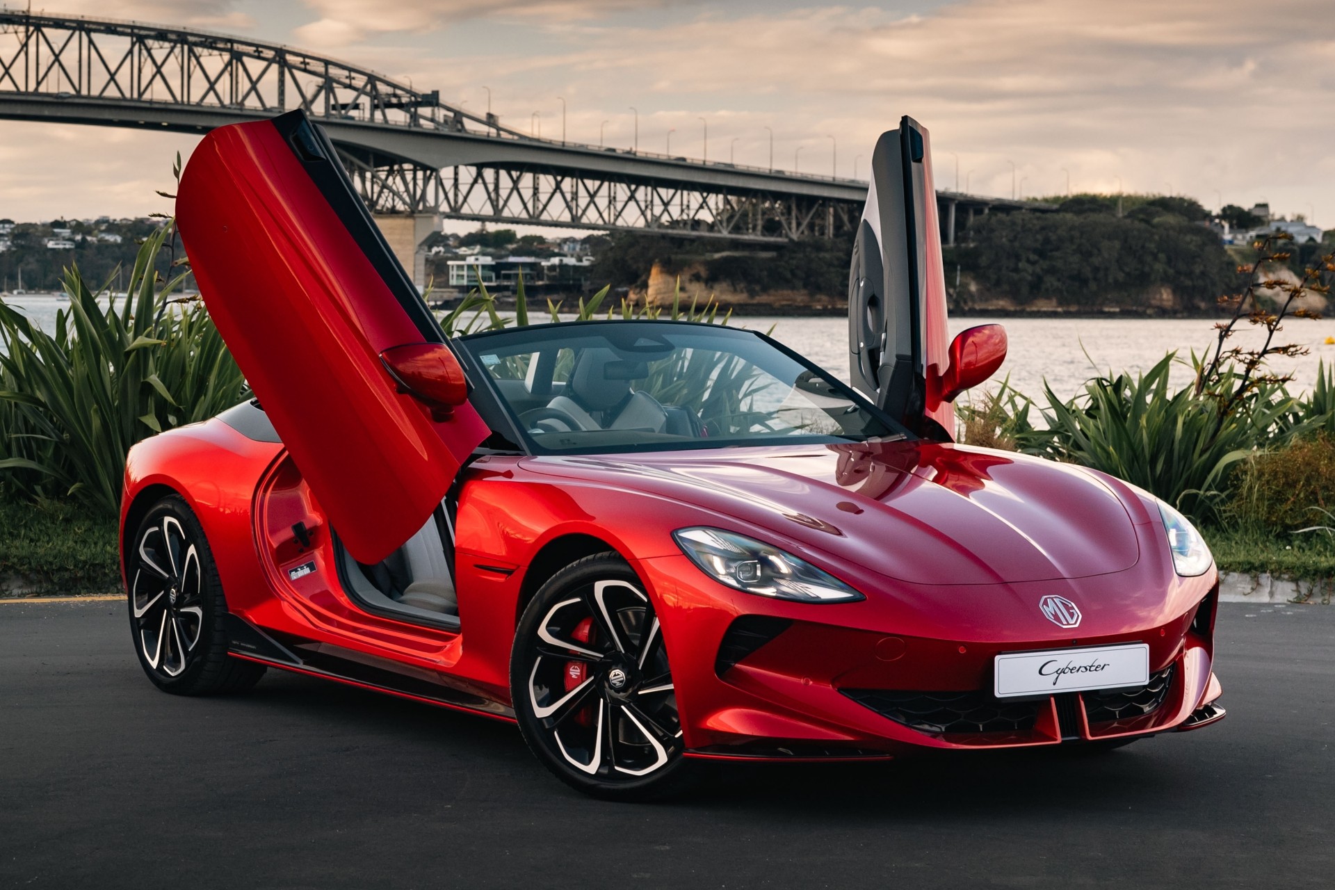 MG S5, Cyberster e MG4 são registrados no Brasil; veja versões e autonomias