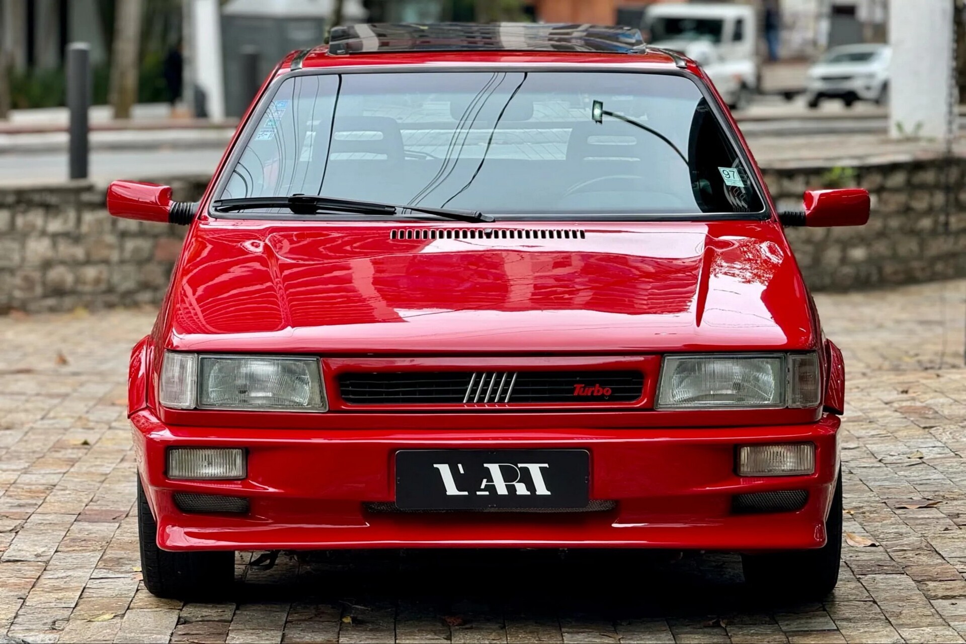 Achado usado: Fiat Uno Turbo, o primeiro carro turbinado feito no Brasil