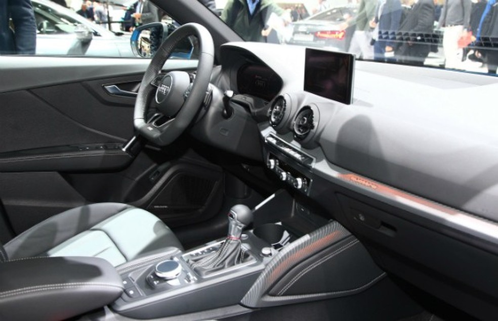 Audi SQ2 é revelado em Paris (Foto: Divulgação) — Foto: Auto Esporte