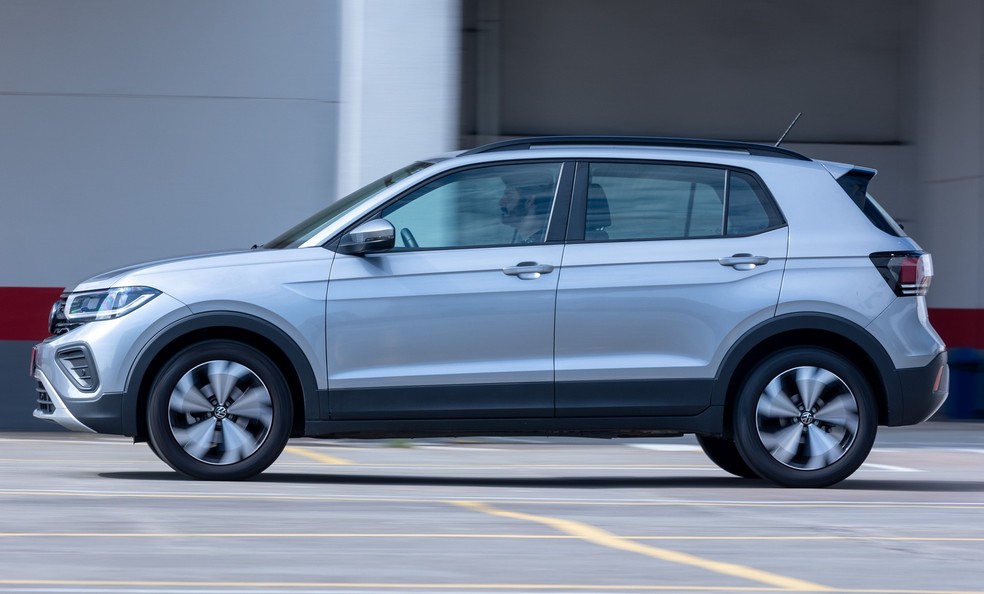 Volkswagen T-Cross superou o hatch compacto Fiat Argo e completa o pódio dos três veículos mais vendidos do país no primeiro semestre — Foto: Autoesporte/Renato Durães