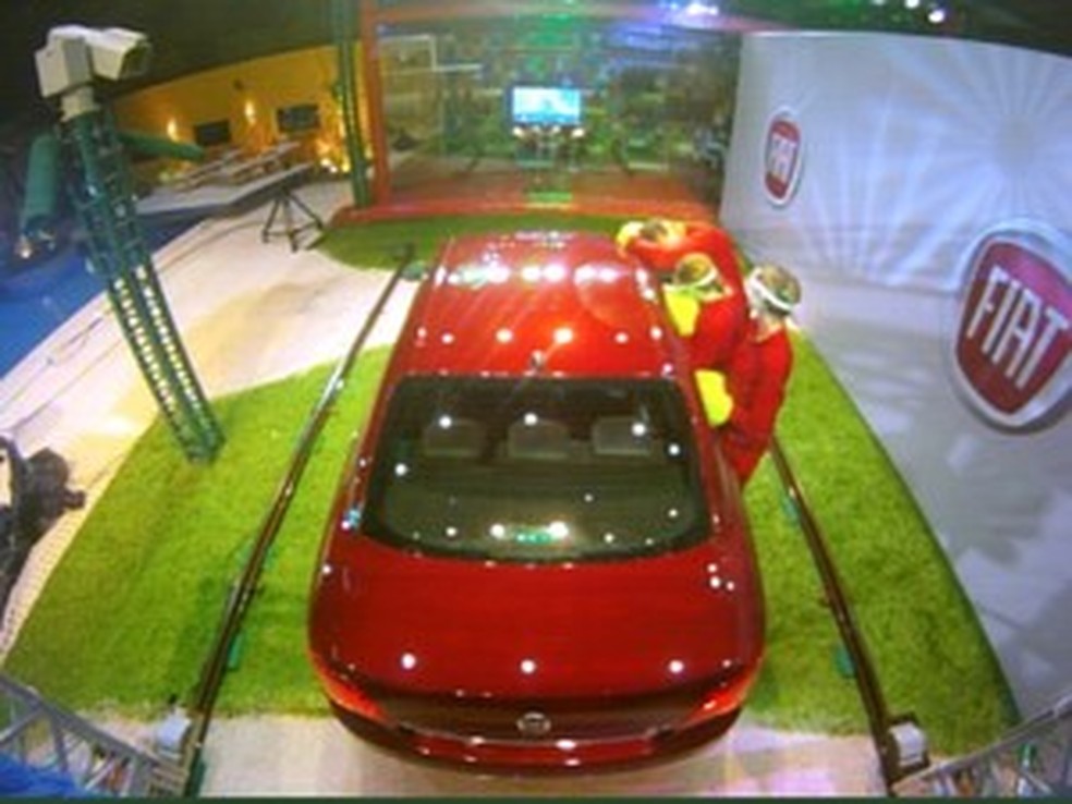 BBB11: Prêmio da prova era um Fiat Linea — Foto: Gshow