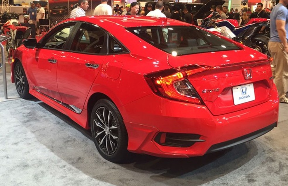 Traseira do Honda Civic 2016 no SEMA Show (Foto: Auto News Brasil) — Foto: Auto Esporte