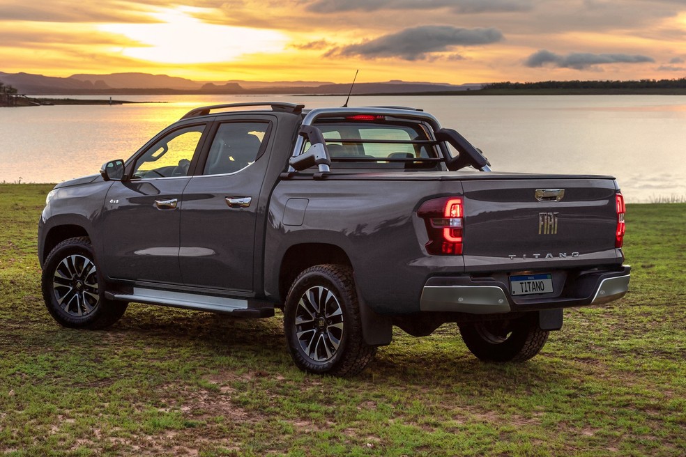 Fiat Titano quer deixar de ser apenas "carro de frota" e parar na garagem do patrão — Foto: Divulgação
