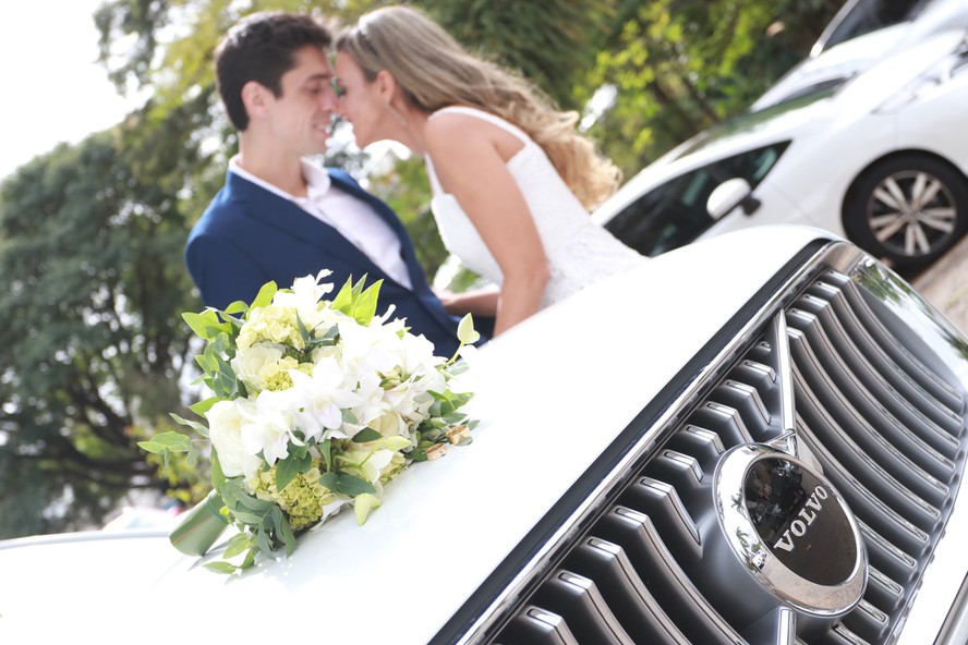 Carro emprestado pela Volvo foi utilizado em casamento