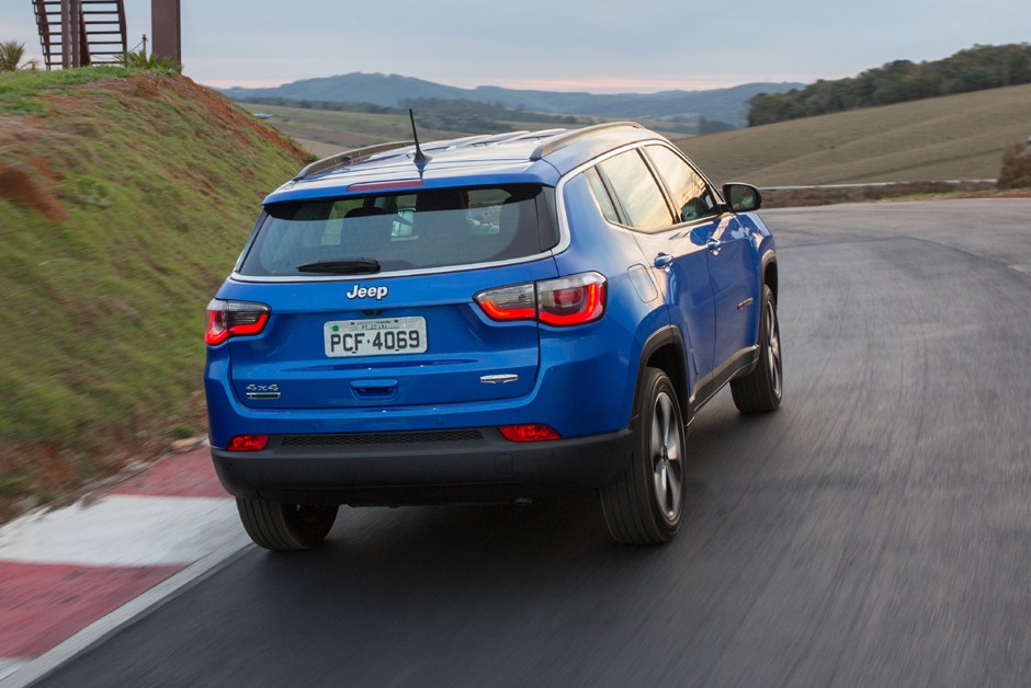 Jeep Compass Longitude turbodiesel (Foto: Marcos Camargo)