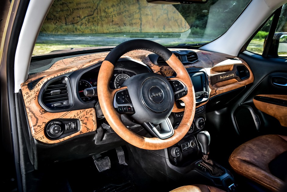 Jeep Renegade versão especial do game Uncharted 4