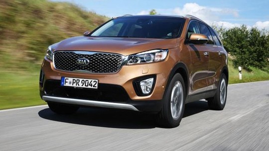 Kia apresentará Sorento e Carnival reestilizados no Salão de São Paulo