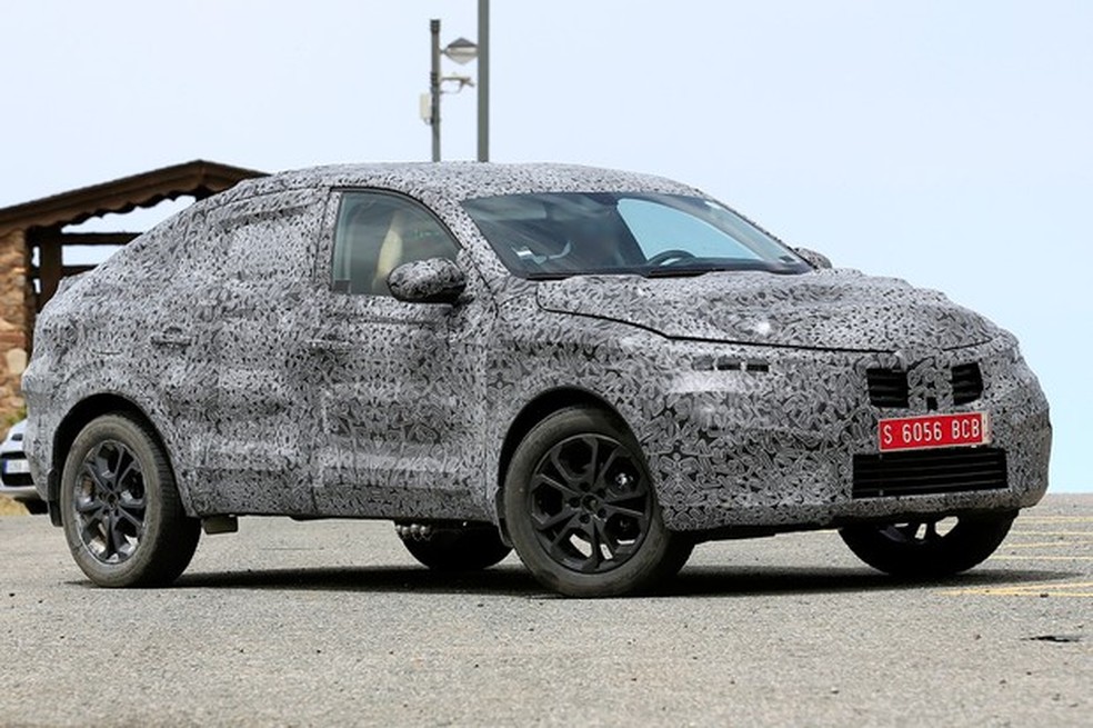 Modelo terá imagem de cupê e conta com capô longo (Foto: AutoMedia/Auto News Brasil) — Foto: Auto Esporte