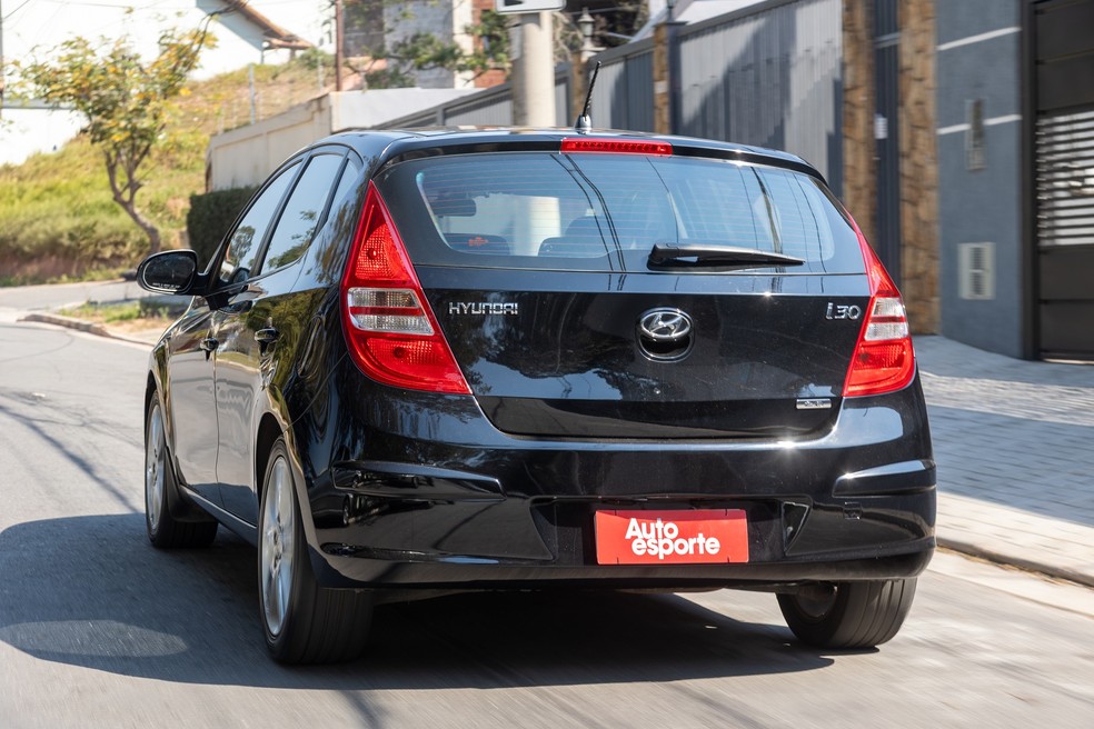 Hyundai i30 entra no hall dos carros que envelheceram bem. O tempo simplesmente não passa para o hatch coreano — Foto: Renato Durães/Auto News Brasil