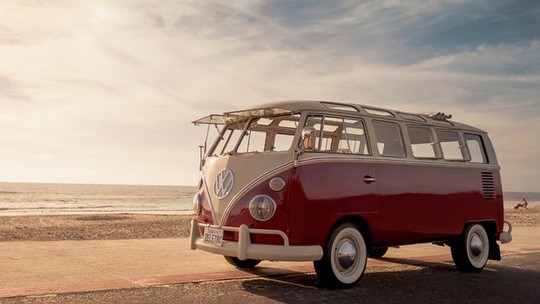 Dirigimos uma Volkswagen Kombi 1967 elétrica na Califórnia