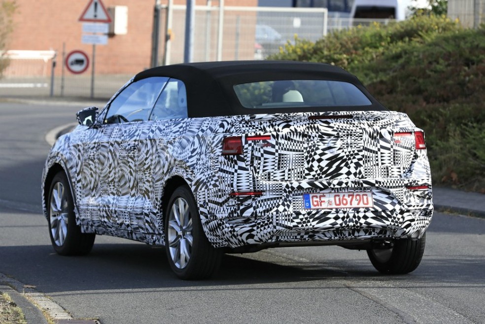 Volkswagen T-Roc versão conversível (Foto: Automedia) — Foto: Auto Esporte