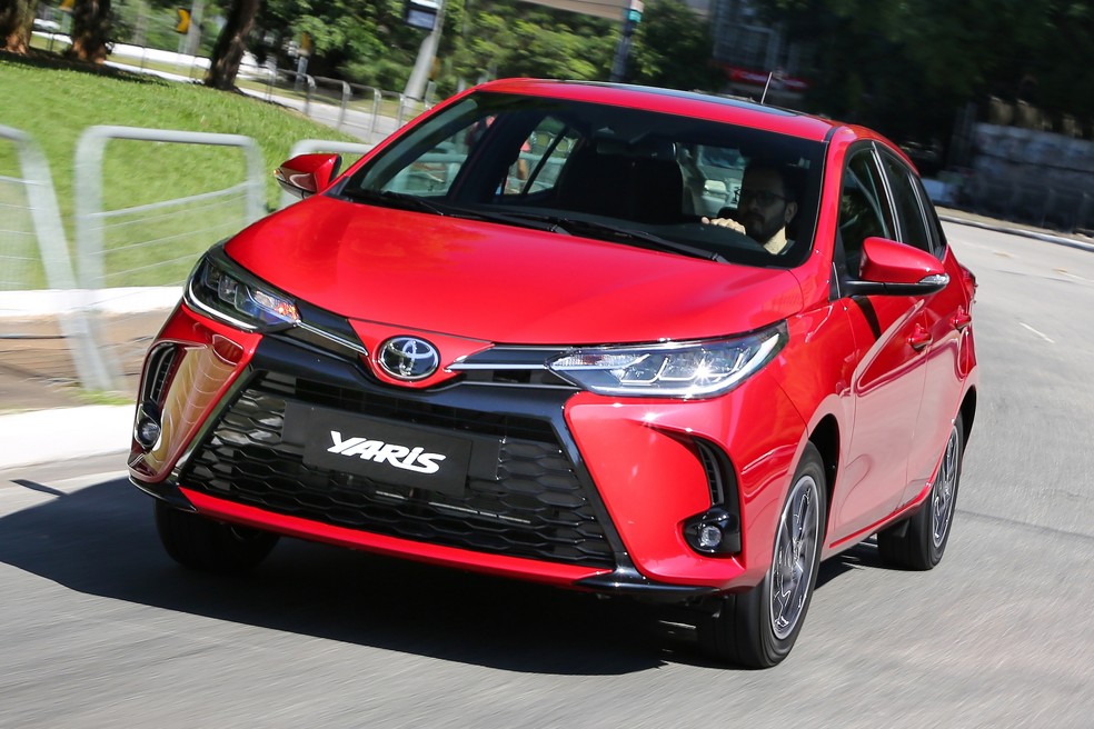 Toyota Yaris XLS saiu de linha, mas se mantém como uma opção interessante — Foto: Divulgação