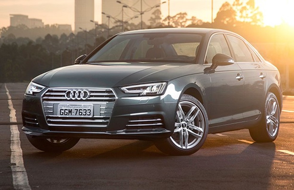 Audi A4 dianteira estática (Foto: Fabio Aro / Auto News Brasil) — Foto: Auto Esporte