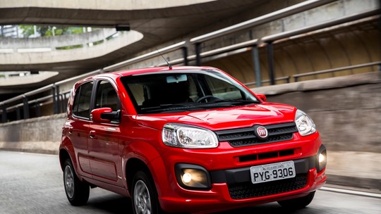 Volkswagen Gol e Fiat Uno são usados 1.0 para quem quer fazer 15 km/l