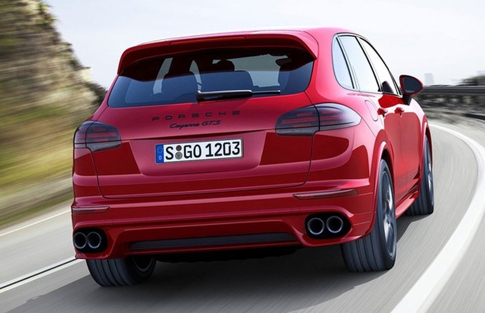 Traseira do Porsche Cayenne GTS (Foto: Divulgação) — Foto: Auto Esporte