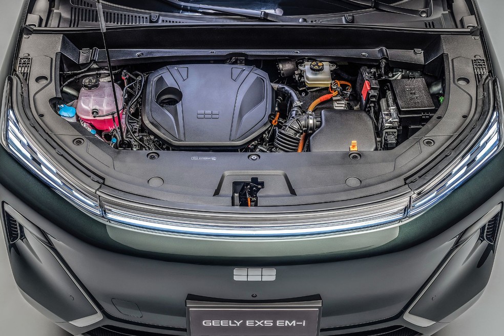 Geely EX5 EM-i tem 262 cv de potência combinada — Foto: Divulgação
