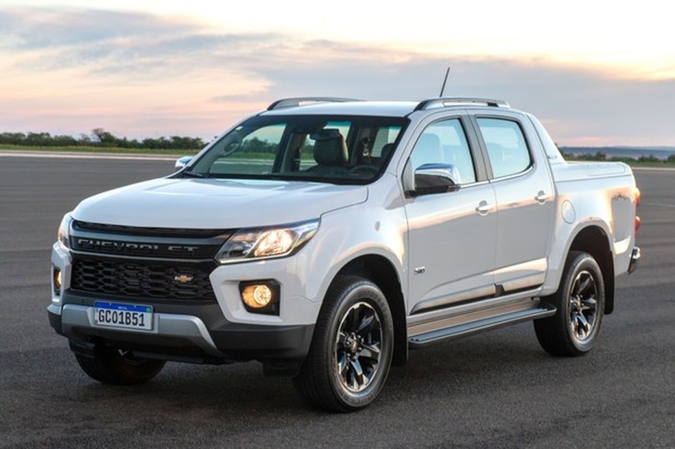 Nova Chevrolet S10 dispensa a gravatinha na barra da grade (Foto: Divulgação) — Foto: Auto Esporte