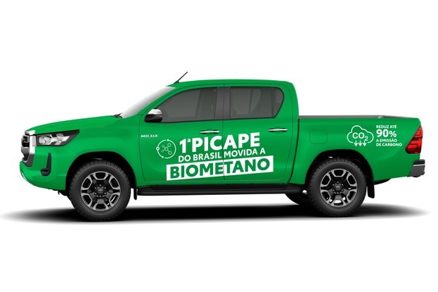 Toyota Hilux movida a biometano - lateral