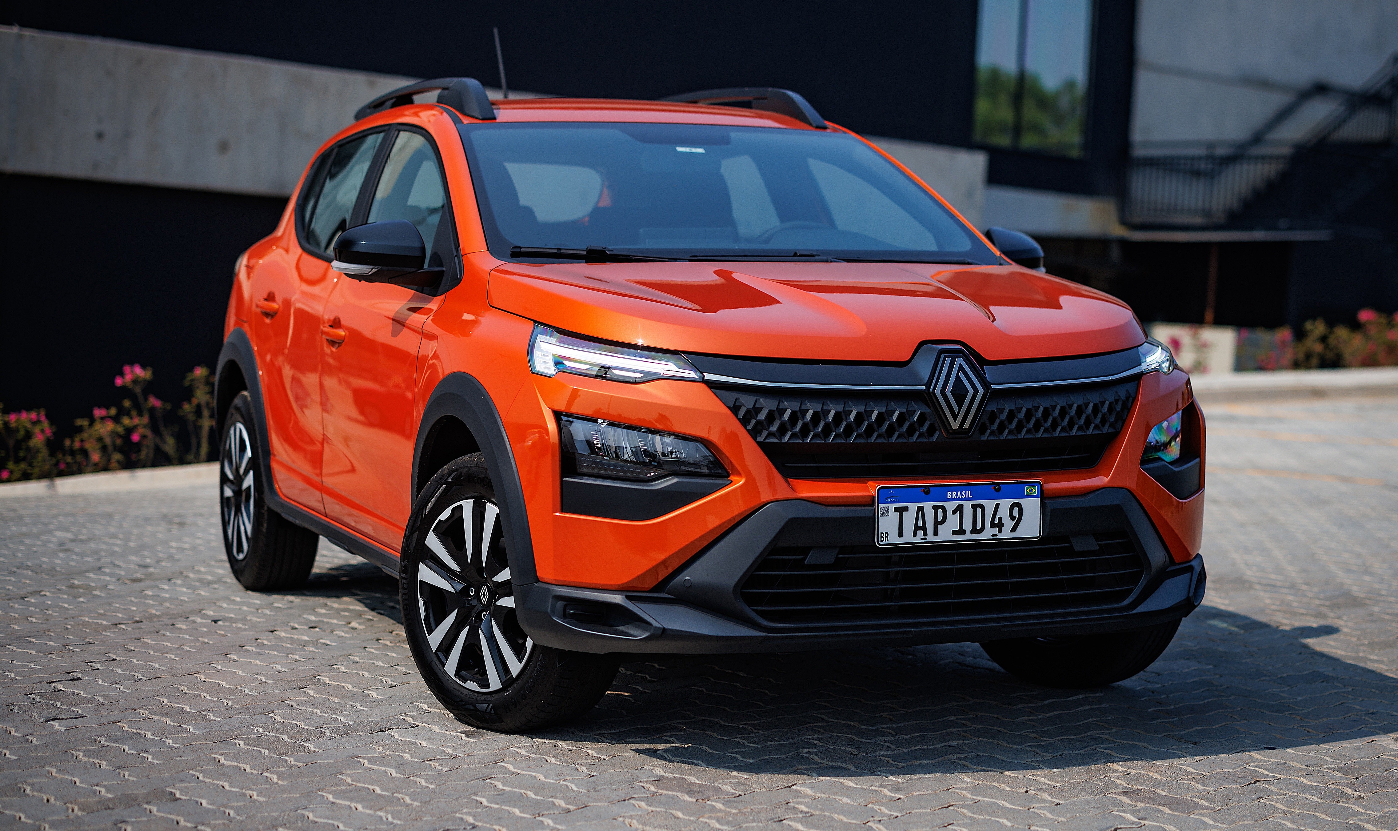 Teste: Renault Kardian Evolution, o carro turbo manual mais barato do Brasil