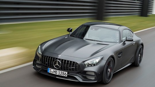Quanto custa a cesta de peças dos supercarros vendidos no Brasil?