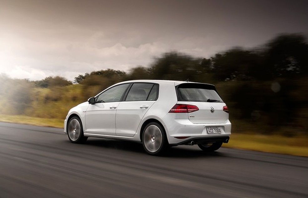 Na pista, o Golf GTI nacional mostrou-se um pouco mais lento do que o alemão (Foto: Leo Sposito/Auto News Brasil) — Foto: Auto Esporte