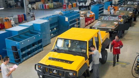 Agrale libera imagem do novo Marruá na linha de montagem