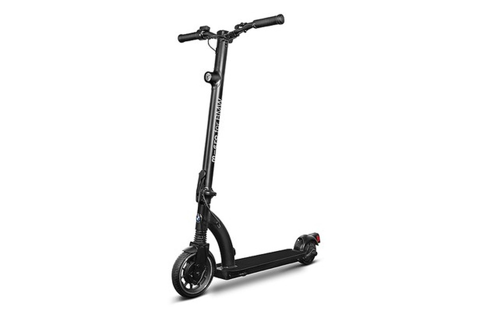 BMW E-Scooter tem velocidade máxima de 20 km/h (Foto: Divulgação) — Foto: Auto Esporte