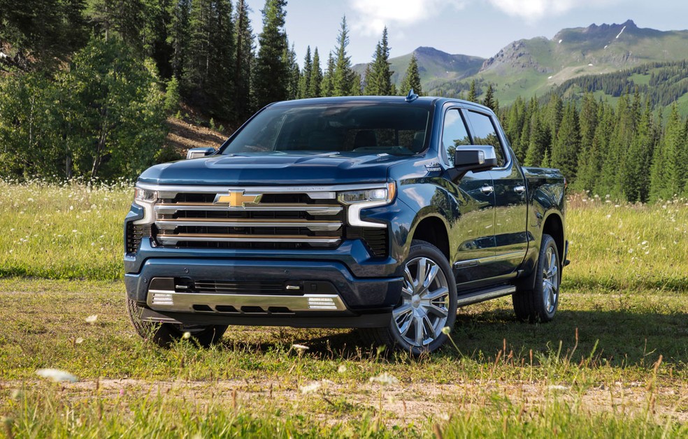 Chevrolet Silverado chegou no fial do ano passado ao Brasil — Foto: Divulgação