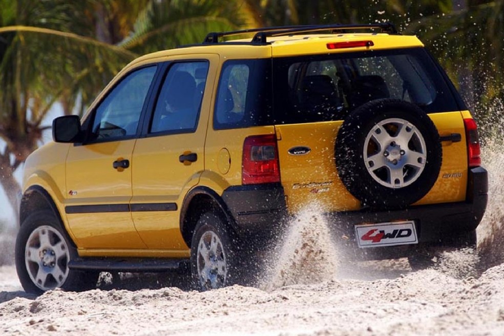 O Ford Ecosport da versão XLT tem motor 1.6 que rende cerca de 95 cv e 14,5 kgfm — Foto: Divulgação/Ford