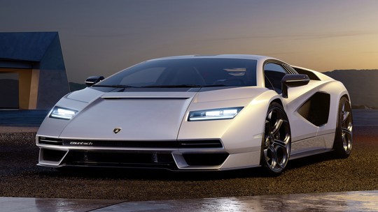 Lamborghini Countach está de volta após 30 anos com motor híbrido V12 e design clássico 