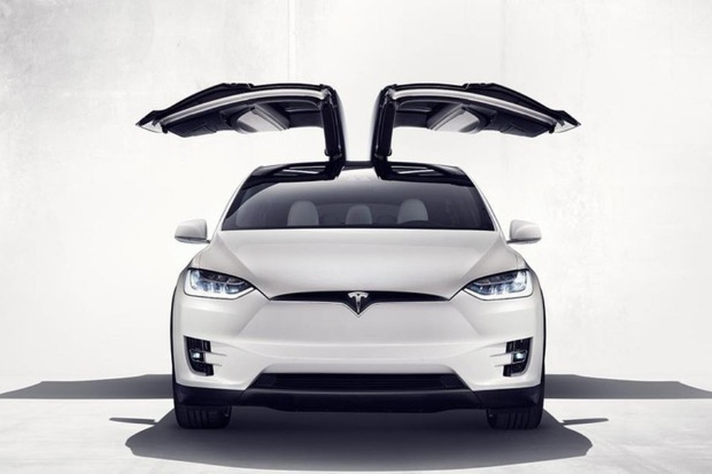 Tesla libera teaser do crossover Model Y