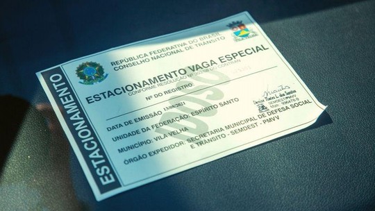 Cartão de estacionamento para idoso: veja passo a passo para solicitar documento pelo celular