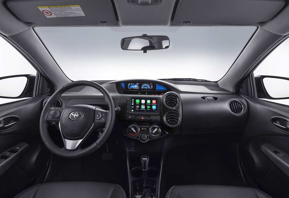 Painel do Toyota Etios 2021 — Foto: Divulgação