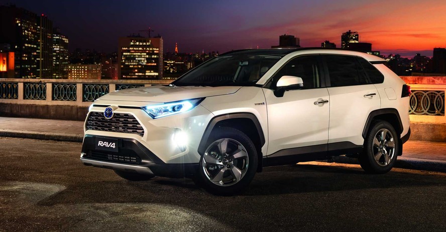 Toyota RAV4 Hybrid híbrido frente