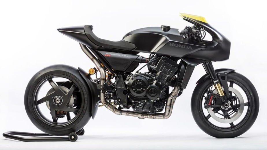 Honda vai mostrar nova esportiva com motor de Africa Twin e visual