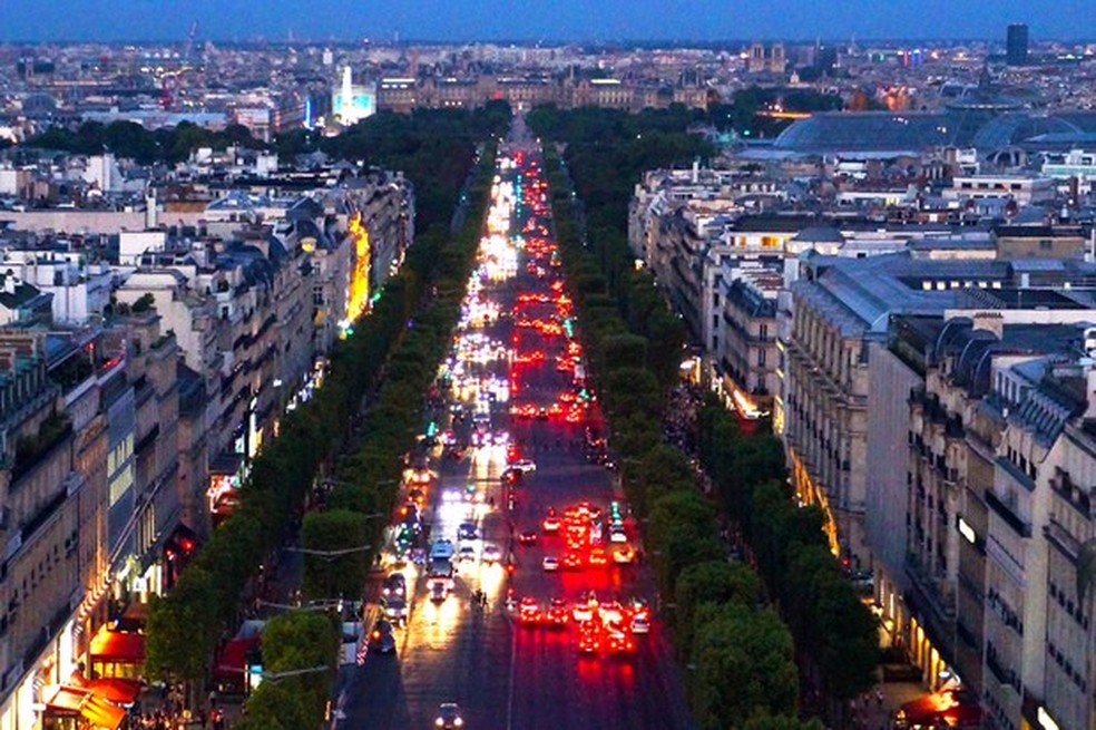 Paris já se beneficia de estações de compartilhamento de carros elétricos (Foto: Thinkstock) — Foto: Auto Esporte