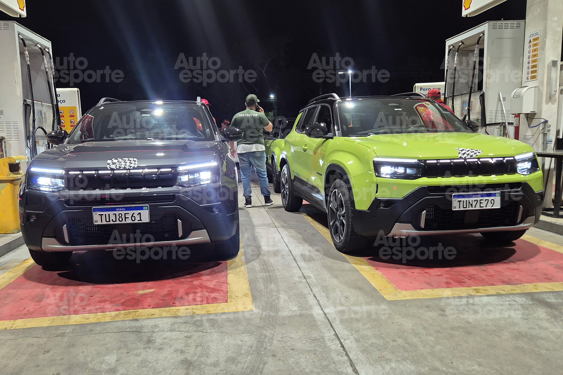 Flagra: Jeep Avenger surge sem camuflagem em comboio e pelo menos 4 versões