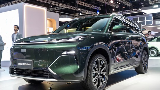 Geely anuncia patrocínio ao BBB 26 e deve lançar EX5 híbrido no programa