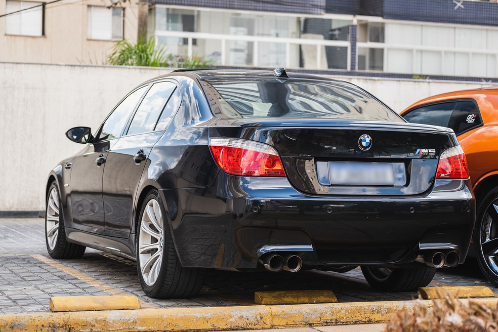 O M5 aparece em dois filmes de Velozes e Furiosos — Foto: Bruno Castro/Auto News Brasil