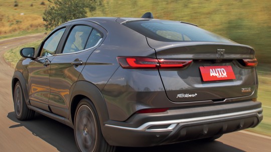 5 carros usados com porta-malas grandes a partir de R$ 33 mil