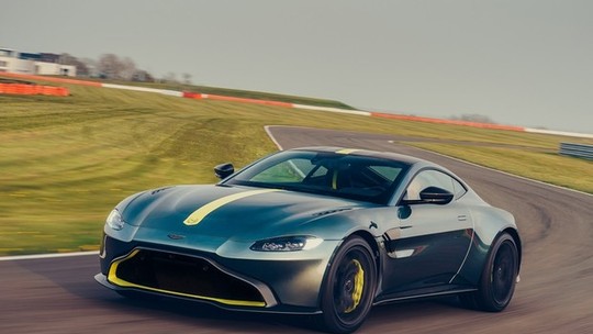 Série especial do Aston Martin Vantage tem câmbio manual de sete marchas