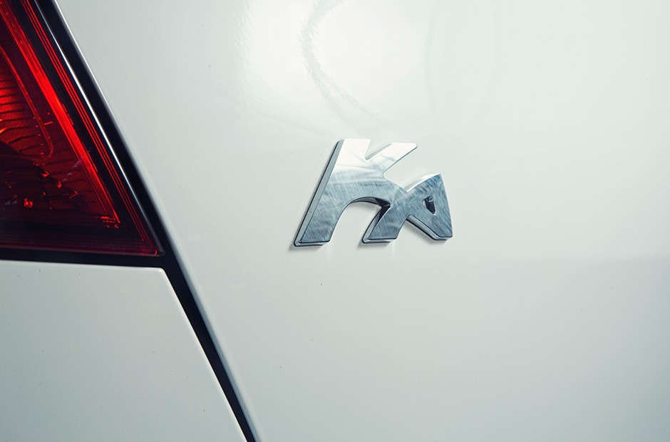 Novo Ford Ka 2015 (<a href="http://revistaautoesporte.autonewsbrasil.webbfinanceiro.com/Analises/noticia/2014/07/novo-ford-ka-globalizado-para-atacar.html"> saiba mais</a>)