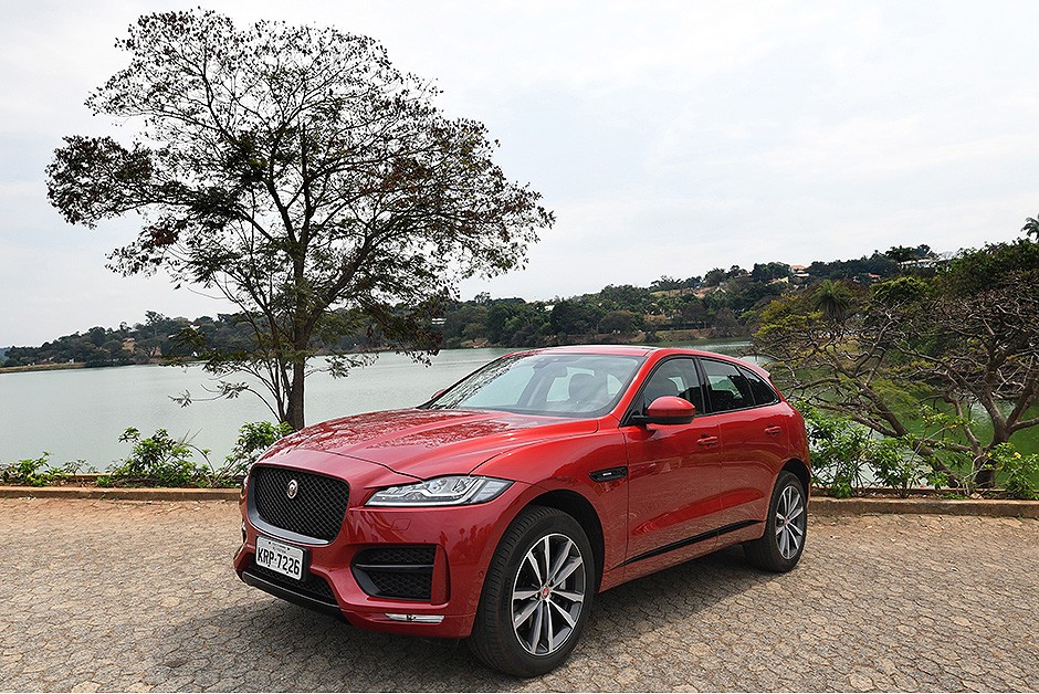 Jaguar F-Pace