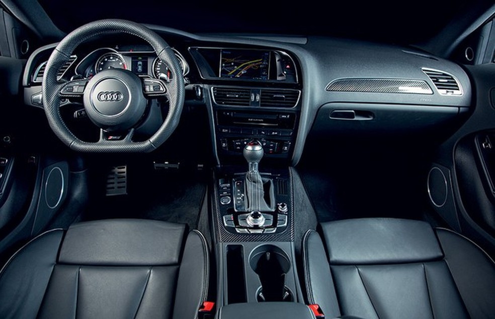 Audi RS4 Avant (Foto: Divulgação) — Foto: Auto Esporte