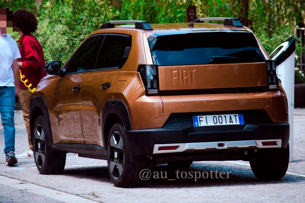 Fiat Grande Panda é flagrado na rua antes do lançamento — Foto: Reprodução/Instagram