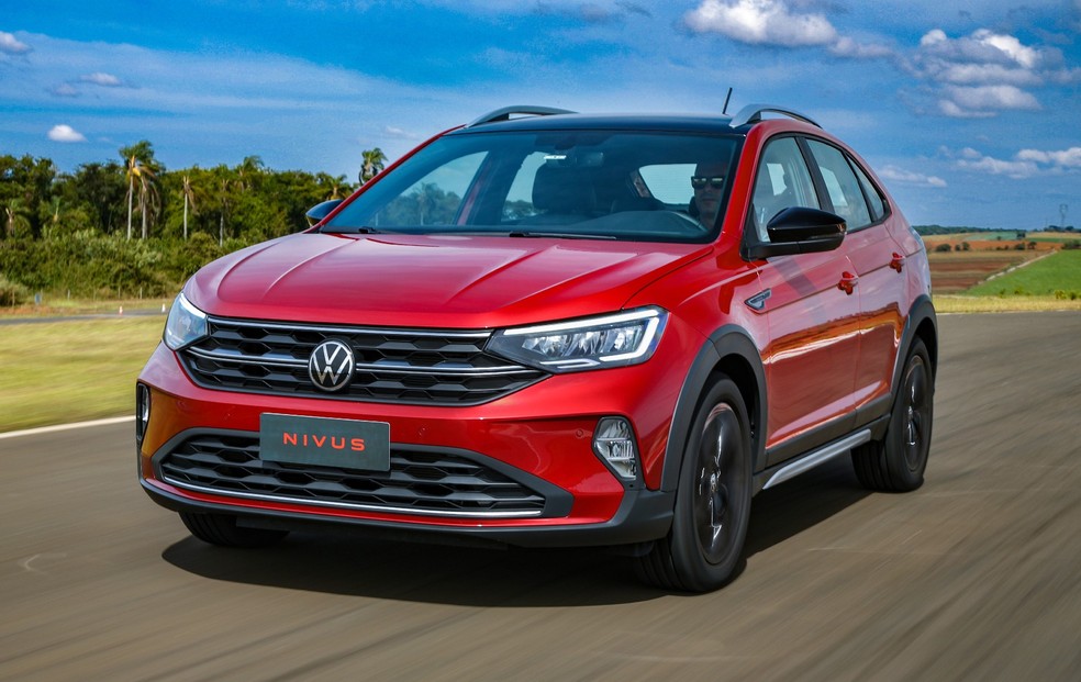 Volkswagen Nivus estreou em duas versões sem o pedal da embreagem — Foto: Divulgação