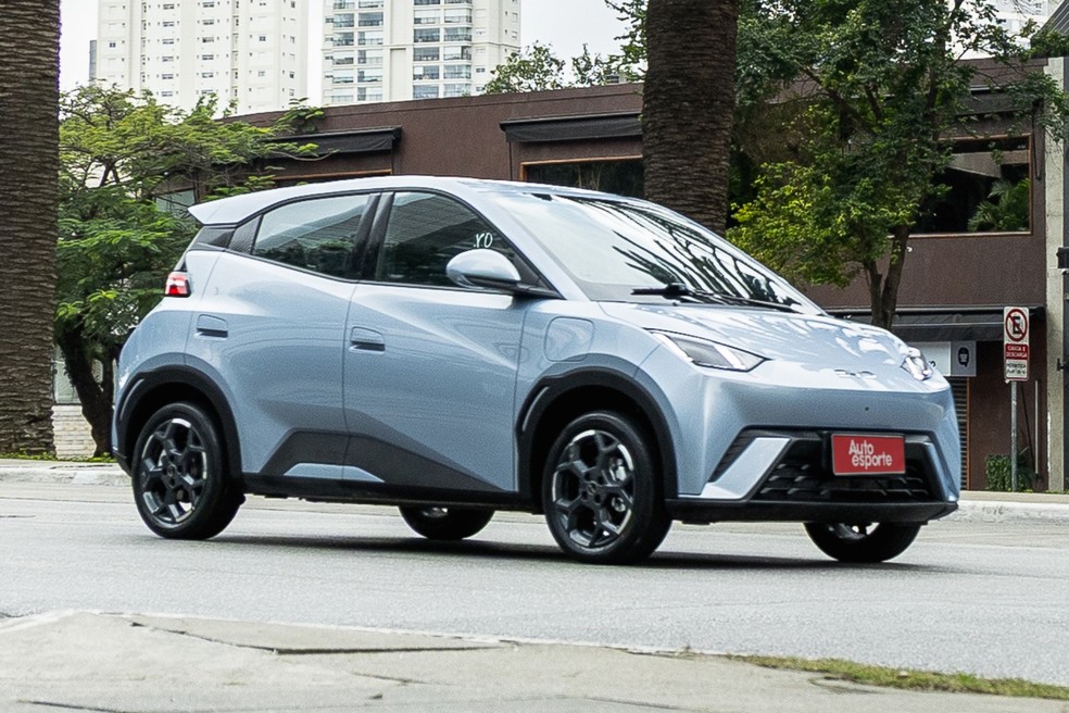 BYD Dolphin Mini 2026 está disponível em uma nova cor, a Azul Glacial — Foto: Emerson Lima/Auto News Brasil