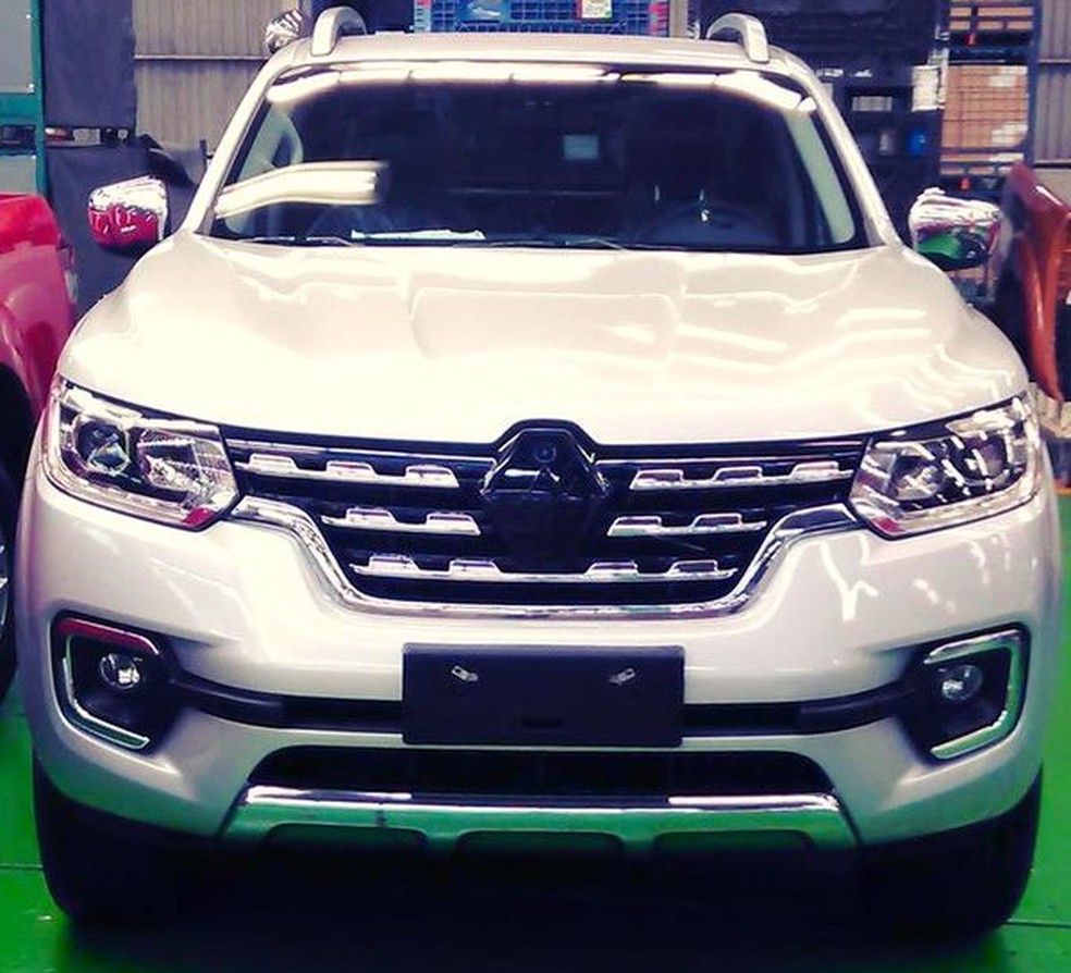 Suposta versão de produção da Renault Alaskan vaza na internet (Foto: Reprodução) — Foto: Auto Esporte