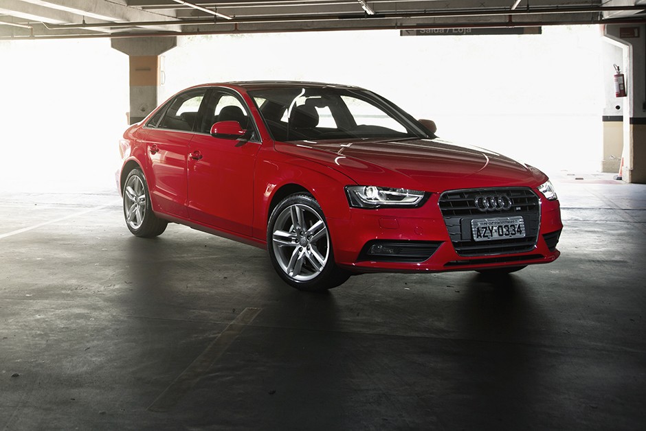No visual, não houve mudanças em relação à versão com motor 2.0 turbo